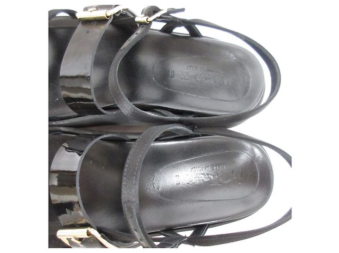 Marni Lackleder Flatform Sandalen Schwarz - Ansicht 5