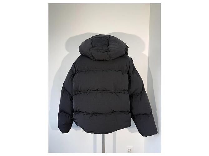 Ami Paris Ton-in-Ton schwarze Pufferjacke - Ansicht 2