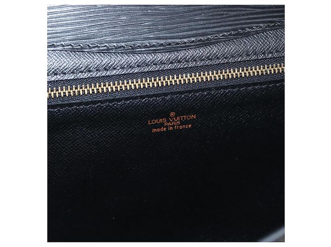LOUIS VUITTON Clutch Epi Montaigne 27 Nero M52652 LV Auth ep12214 - vista 9
