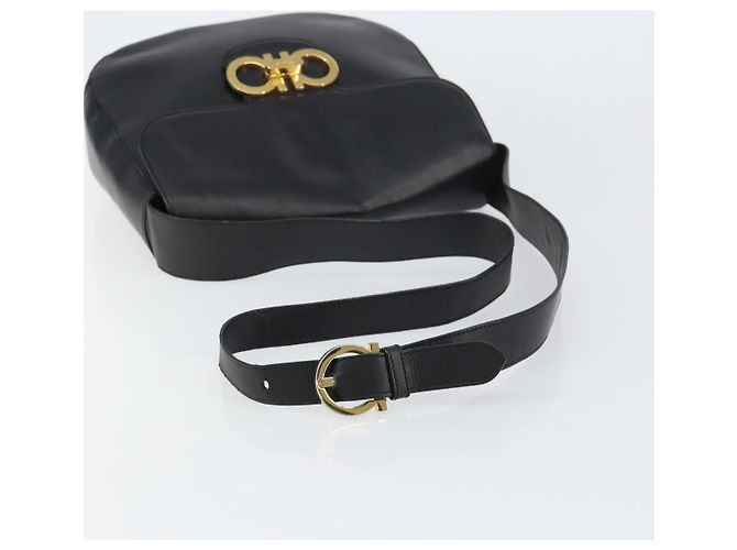 Borsa a Spalla Gancini in Pelle Nera e Oro Salvatore Ferragamo Auth 156463 Nero D'oro - vista 7