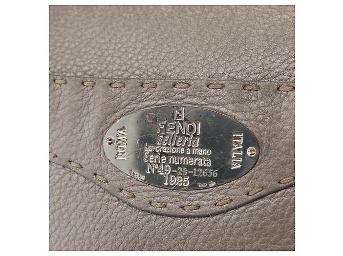 Fendi Borsa a Spalla Celeria in Pelle Argento Auth BA8920 - vista 18