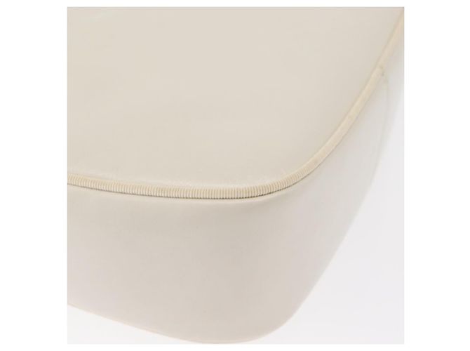 Borsa a Spalla Gancini in Pelle Bianca e Oro Auth BA8782 di Salvatore Ferragamo Bianco D'oro - vista 15