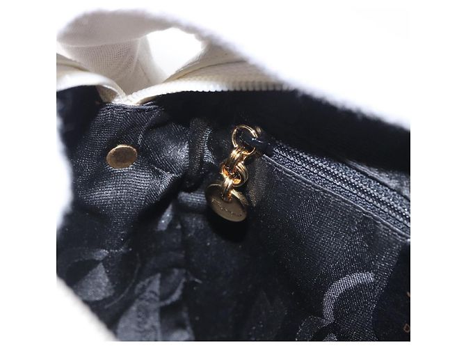 Borsa a Spalla Gancini in Pelle Bianca e Oro Auth BA8782 di Salvatore Ferragamo Bianco D'oro - vista 20