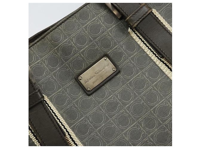 Borsa Tote Gancini in Pelle Marrone Argento Auth 156802 di Salvatore Ferragamo - vista 17