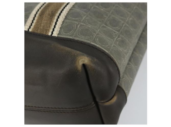 Borsa Tote Gancini in Pelle Marrone Argento Auth 156802 di Salvatore Ferragamo - vista 9