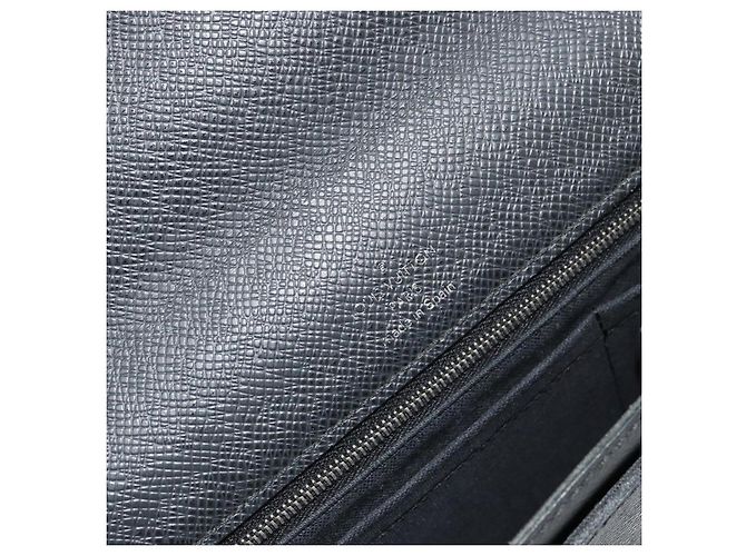 LOUIS VUITTON Clutch Taiga Belair Ardoise M32592 LV Auth ep12406 Grigio - vista 10