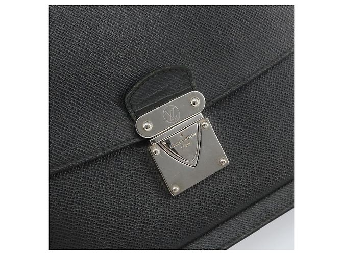 LOUIS VUITTON Clutch Taiga Belair Ardoise M32592 LV Auth ep12406 Grigio - vista 17
