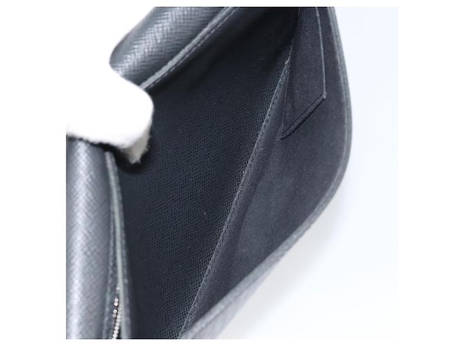 LOUIS VUITTON Clutch Taiga Belair Ardoise M32592 LV Auth ep12406 Grigio - vista 23