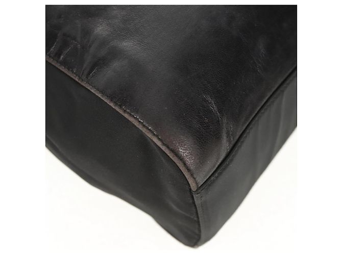 Borsa a Spalla con Catena Prada in Pelle e Nylon Nera Auth ep12271 Nero - vista 15