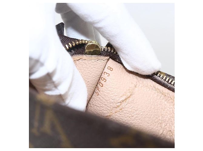 Bucket LOUIS VUITTON Pochette Accessorio Monogram GM Autentica 153921 - view 12
