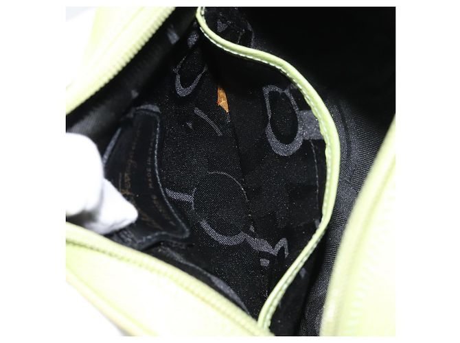 Borsa a Spalla Vala in Pelle Embossata Verde Oro Auth BA8918 di Salvatore Ferragamo D'oro - vista 20