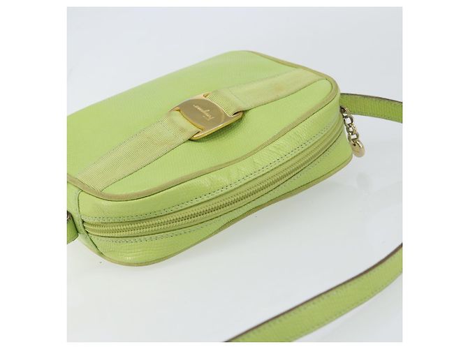Borsa a Spalla Vala in Pelle Embossata Verde Oro Auth BA8918 di Salvatore Ferragamo D'oro - vista 6