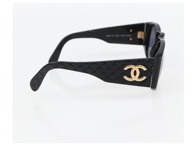 Gafas de sol CHANEL de plástico Negro CC Auth 156144 - vista 4