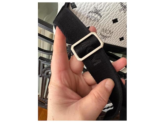 MCM Stark Rucksack Klein Eggshell Leder Aus weiß - Ansicht 10