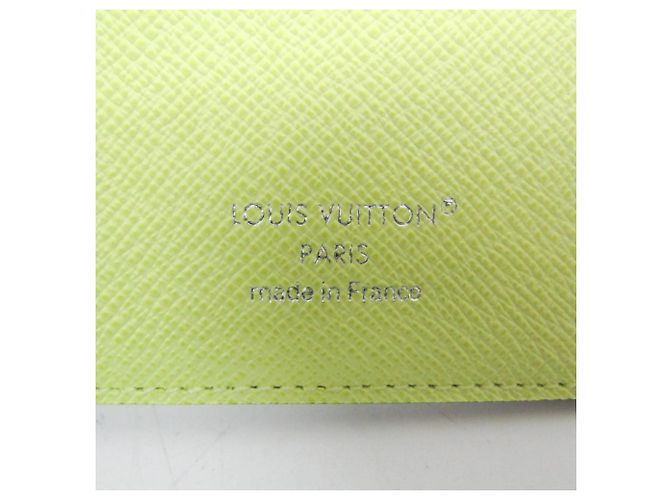 Louis Vuitton Taigarama Brazza Wallet Golden - view 13