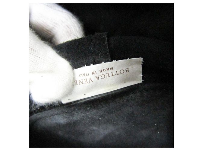 Bolsa Tote Grande Bottega Veneta Basket Preto Fora de branco - vista 10
