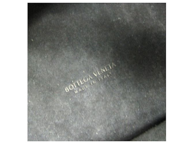Bolsa Tote Grande Bottega Veneta Basket Preto Fora de branco - vista 9