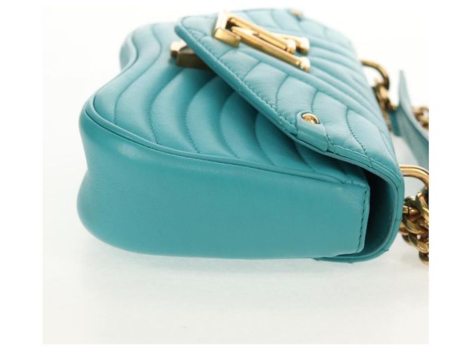 Louis Vuitton New Wave Chain Quilted Leather PM Blu - vista 4