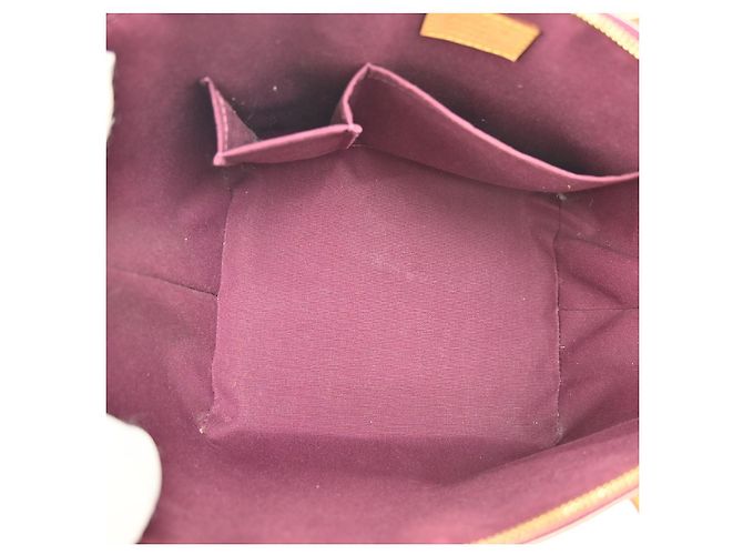Borsa Bellevue Monogram Vernis PM di Louis Vuitton Porpora - vista 3