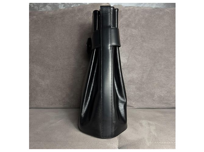 Louis Vuitton Sac d'épaule leather handbag Black - view 13