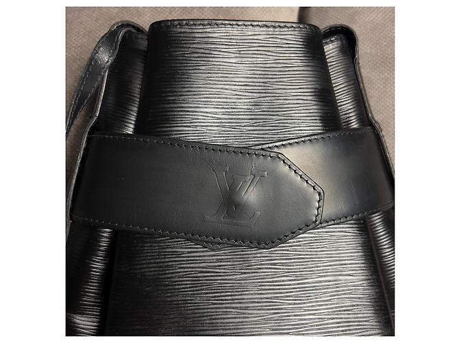 Louis Vuitton Sac d'épaule leather handbag Black - view 6