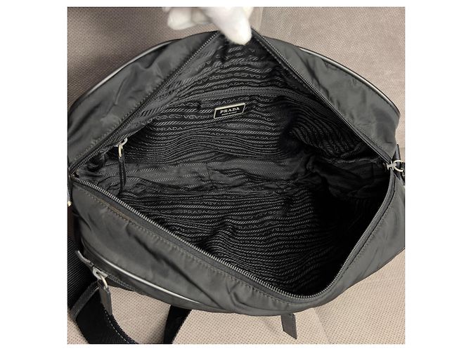 Bolsa de ombro para laptop em nylon Saffiano Tessuto com logo triangular Prada Preto - vista 10