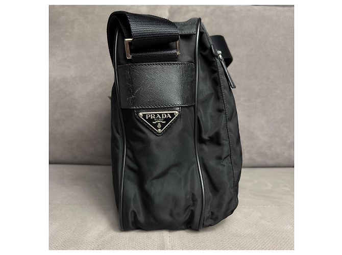 Bolsa de ombro para laptop em nylon Saffiano Tessuto com logo triangular Prada Preto - vista 3