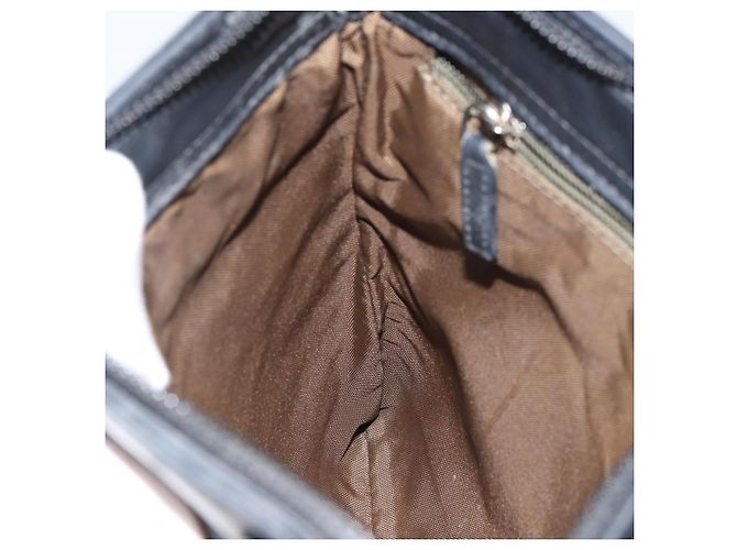 Bolsa de Ombro Salvatore Ferragamo em Couro Preto Prata Auth BA8970 - vista 20