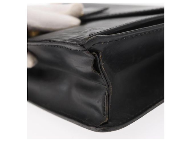 LOUIS VUITTON Epi Serie Dragonne Clutch Bag Nero M52612 LV Auth ep12225 - vista 15