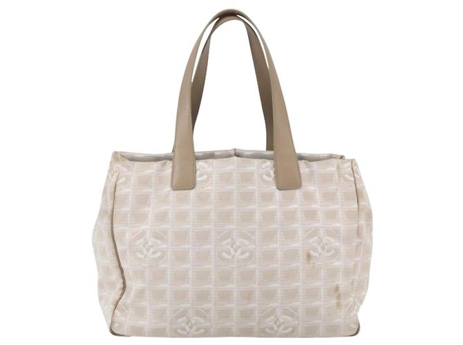 CHANEL Nova linha de viagem Bolsa de mão em nylon bege prata CC Auth mr1703 - vista 2