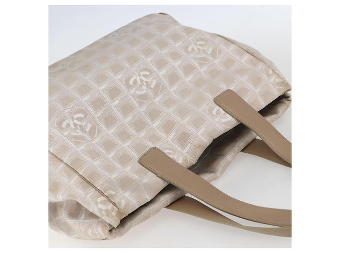 CHANEL Nova linha de viagem Bolsa de mão em nylon bege prata CC Auth mr1703 - vista 6