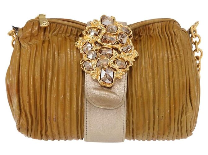 Borsa a Spalla Miu Miu con Catena Smalto Giallo Oro Auth BA8837 D'oro - vista 13