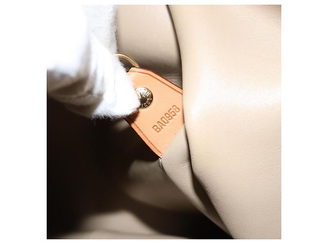 LOUIS VUITTON Borsa Boston Mercer Monogram Vernis Beige M91000 LV Auth 156517 - vista 12