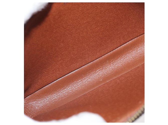 LOUIS VUITTON Clutch Marly Dragonne PM Monogram M51827 LV Auth 156759 Monogramma - vista 11
