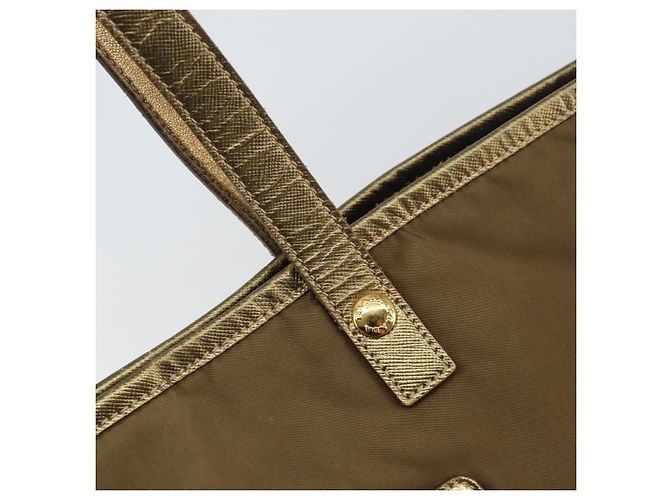 Borsa Tote Prada in Nylon Marrone Oro Auth 156457 D'oro - vista 9