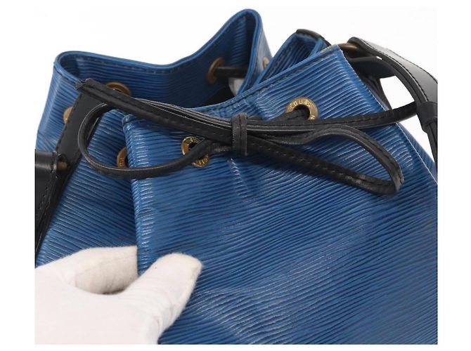 Noe LOUIS VUITTON Epi Petit Noé Tasche Bicolor Schwarz Blau M44152 LV Auth BA8744 - Ansicht 18