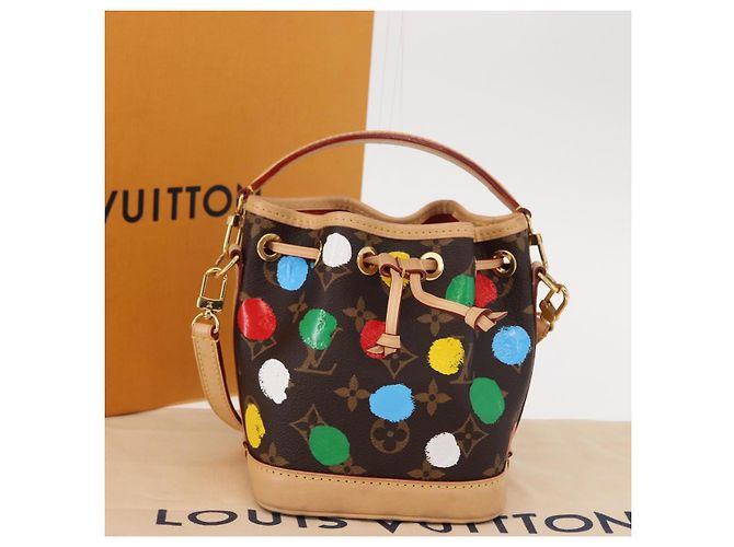 LOUIS VUITTON Borsa a Spalla Nanonoe Monogram Yayoi Kusama M81863 LV Auth 159147SM Monogramma - vista 12
