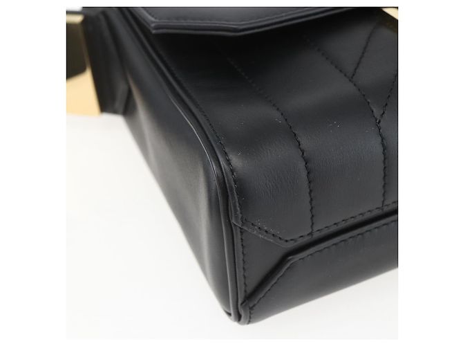 Bolsa de Ombro GIVENCHY em Couro Preto e Ouro Auth ka908V Dourado - vista 14