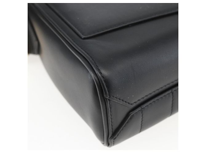 Bolsa de Ombro GIVENCHY em Couro Preto e Ouro Auth ka908V Dourado - vista 16