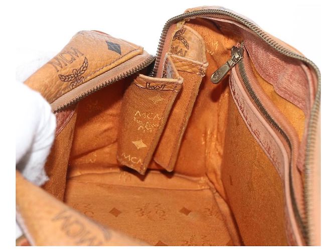 Borsa MCM Logogram Vicetos in pelle PVC marrone e oro Auth BA8791 D'oro - vista 19