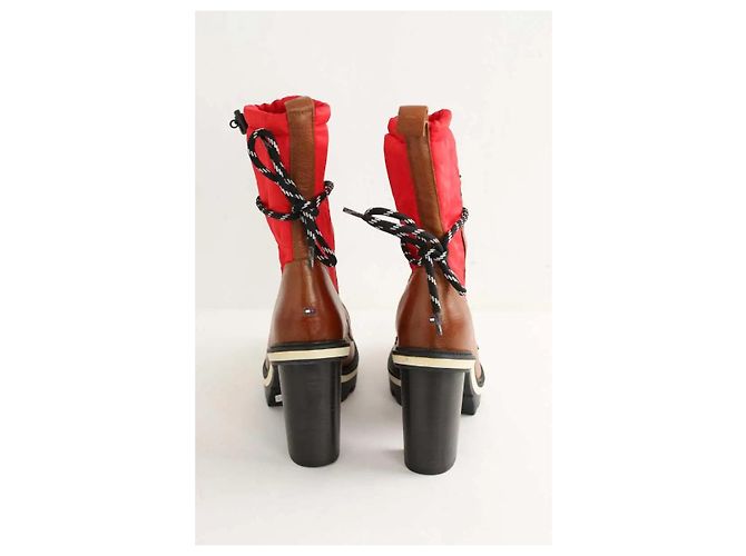 Tommy Hilfiger Botas Vermelhas com Cadena - vista 2