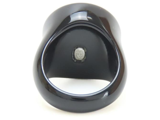 Anello in plastica bicolore Chanel Nero Bianco - vista 4