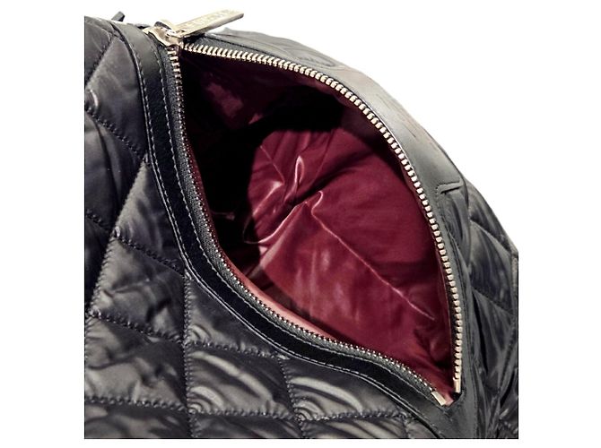 CHANEL Coco Mark Cocoon Rucksack Schwarz - Ansicht 8