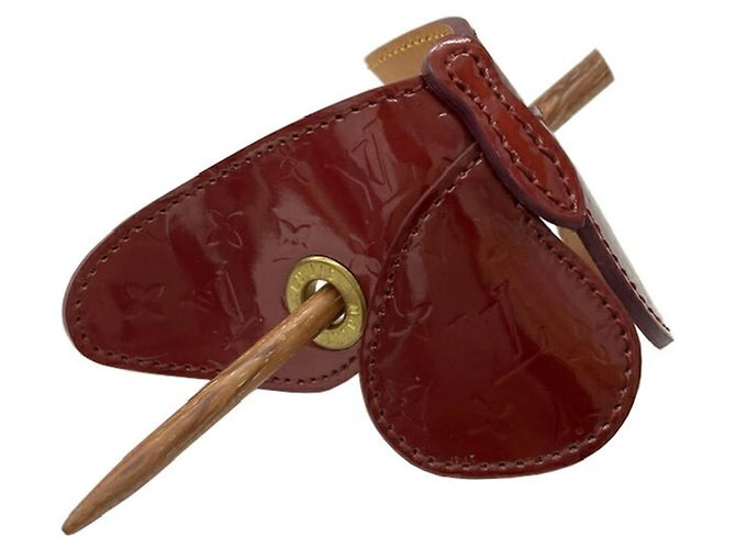 Fermaglio Papillon Vernis Louis Vuitton Rosso Bordò - vista 4