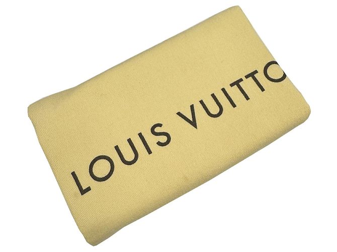 Borsa Olympe Louis Vuitton in pelle bordeaux e marrone Bordò - vista 13