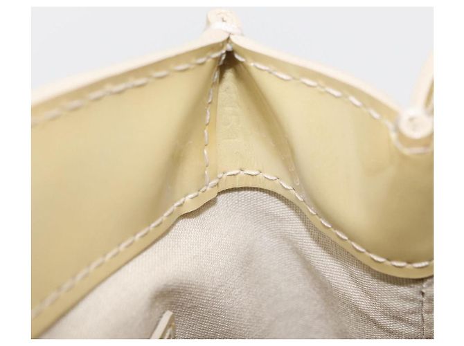 Borsa a mano Wilshire Monogram Vernis PM Louis Vuitton Beige - vista 7