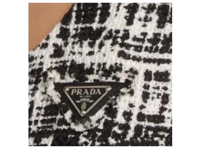 Prada Vestido Mini de Tweed Negro - vista 6
