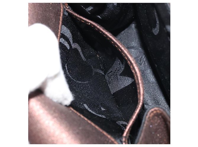 Borsa a Spalla Gancini in Pelle Bronzo Oro Auth 157128 di Salvatore Ferragamo - vista 20