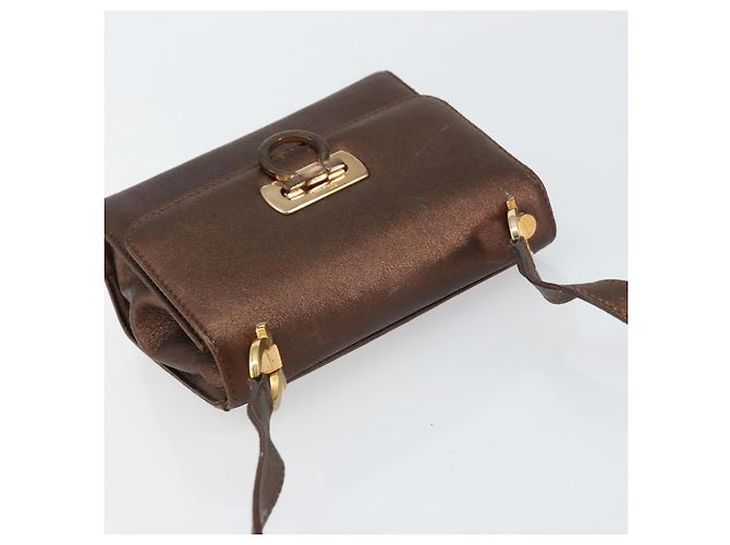 Borsa a Spalla Gancini in Pelle Bronzo Oro Auth 157128 di Salvatore Ferragamo - vista 6