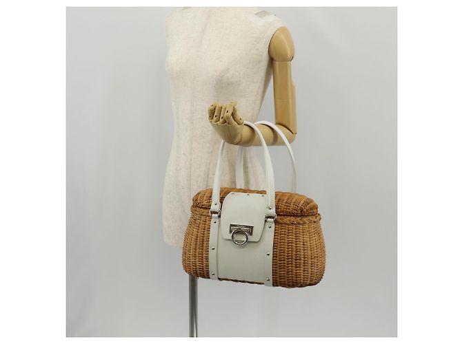 Borsa a Mano Gancini Salvatore Ferragamo Rattan Beige Argento Auth 159168V - vista 25